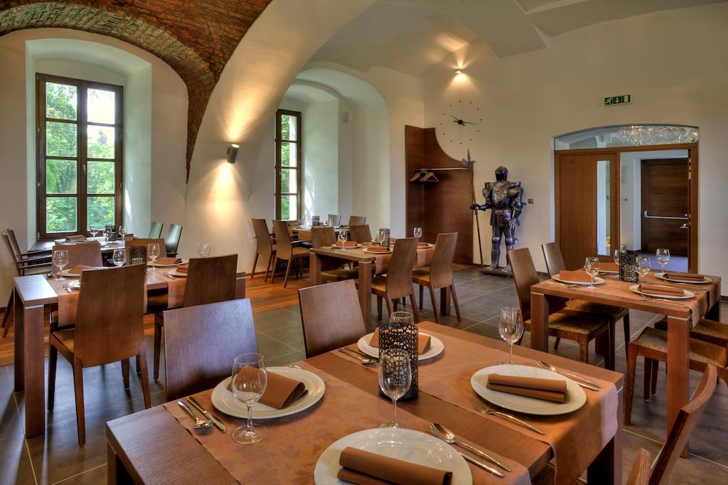 Hotel Zámecká Sýpka Blansko Esterno foto