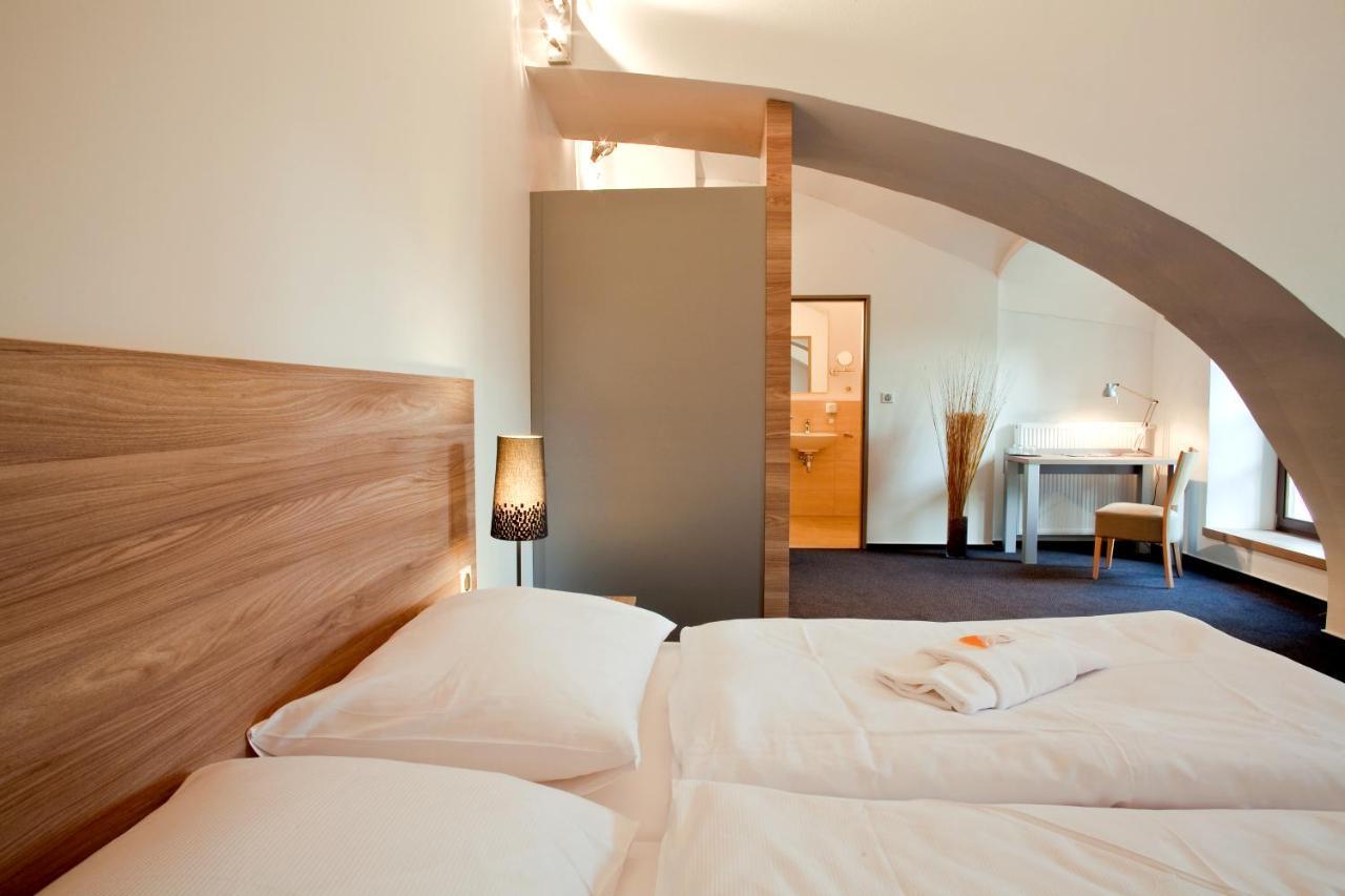 Hotel Zámecká Sýpka Blansko Esterno foto