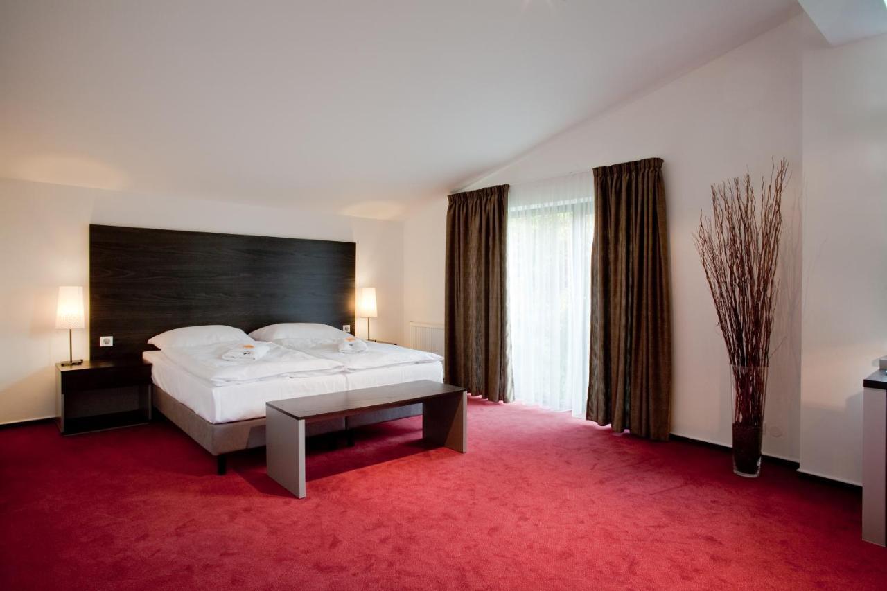 Hotel Zámecká Sýpka Blansko Esterno foto