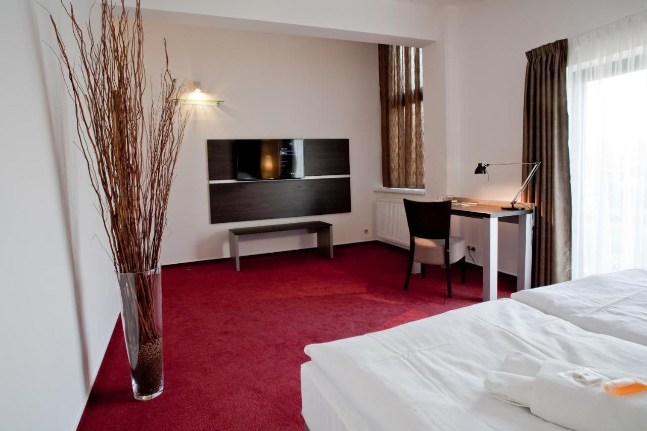 Hotel Zámecká Sýpka Blansko Esterno foto